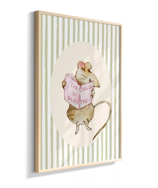 Ratinho travesso (fundo com listras verde)