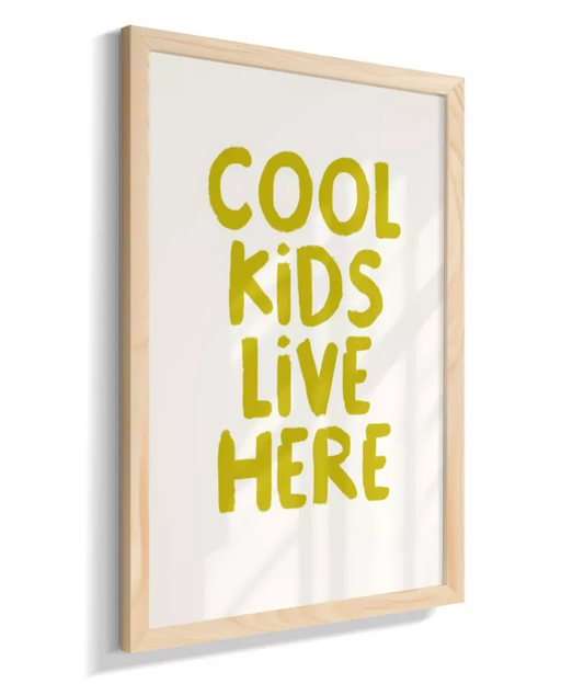 Cool kids live here (neutro e amarelo)