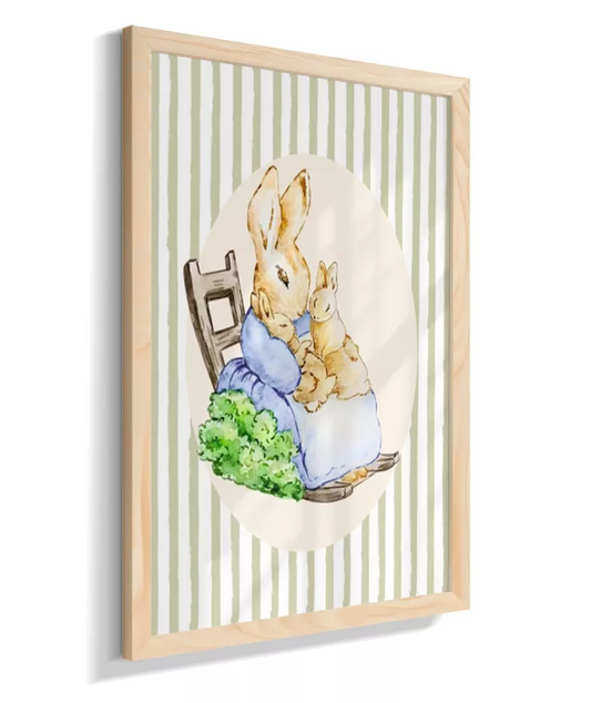 Mamãe coelha com filhotes na cadeira (listras verde)