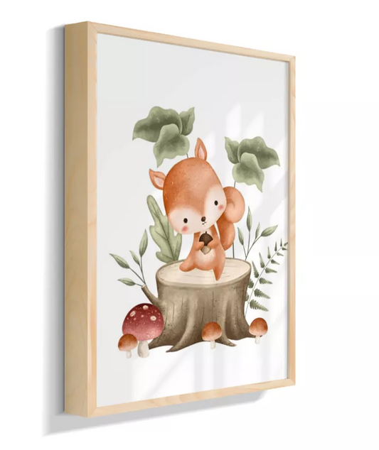 Raposa no bosque com cogumelos