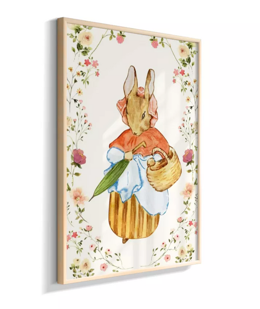 Coelha (Peter Rabbit, moldura de flores)