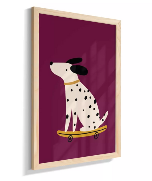 Dálmata no skate (fundo roxo)