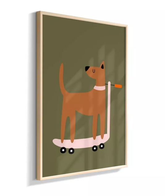 Cachorro no patinete (fundo verde)